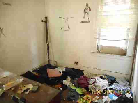 2251 Highland (45)_m.jpg